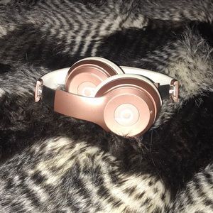 Beats studio headset.